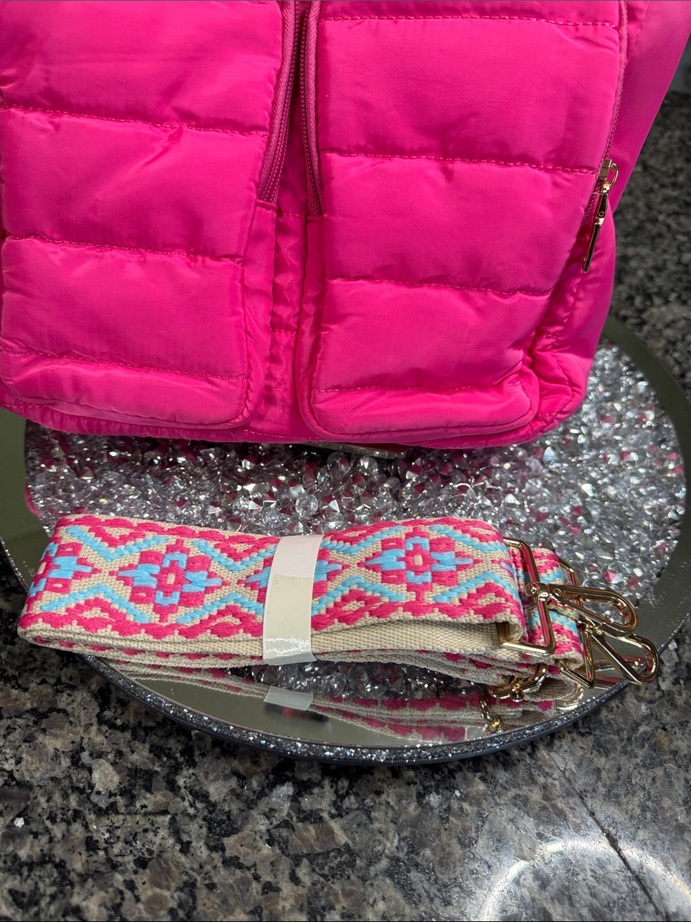 Wanderfull Quilted hydrobag Hot Pink Crossbody with tumbler holder inside NEW - Picture 6 of 16